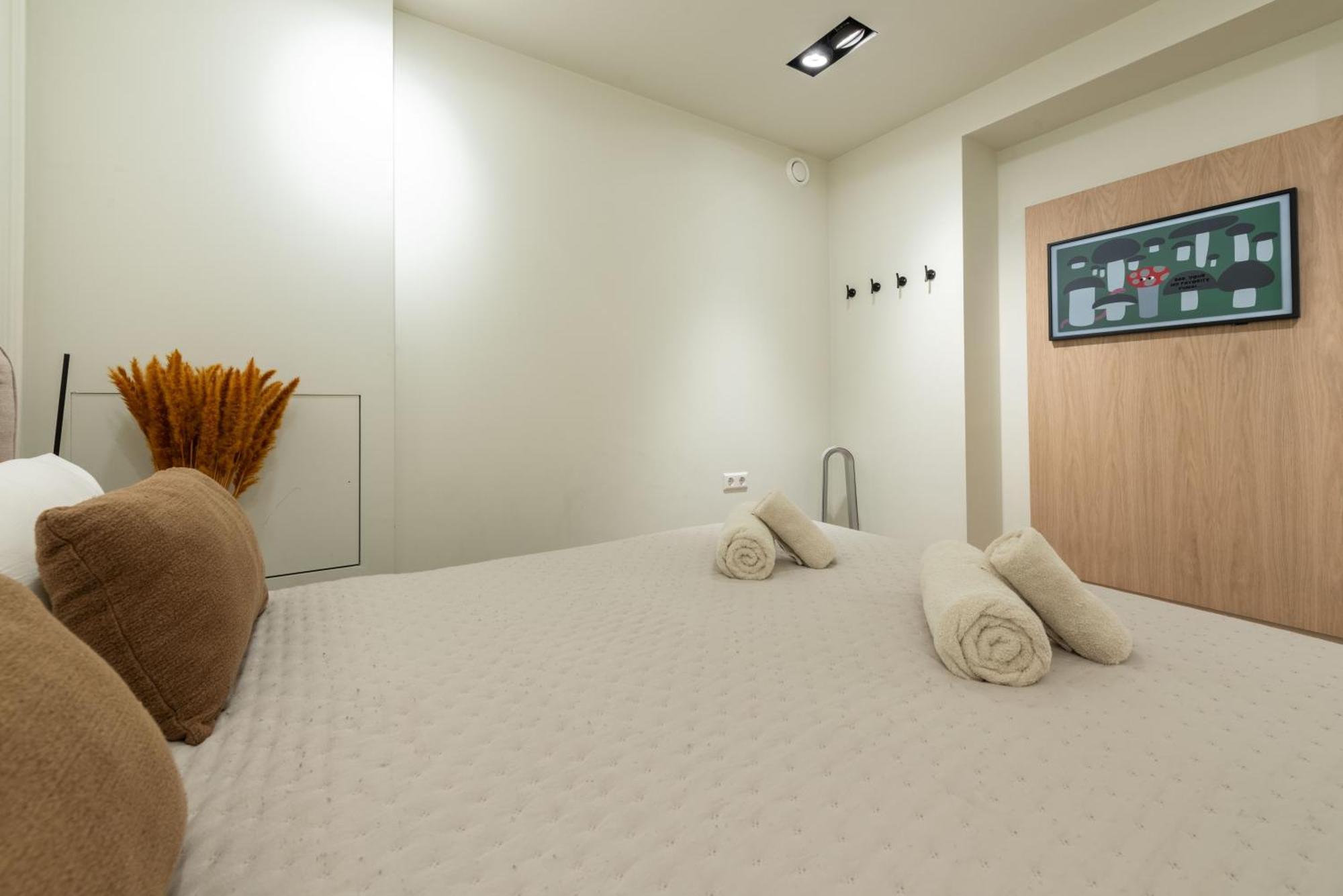Newly Renovated Luxurious 200 Sqm Loft In Centre