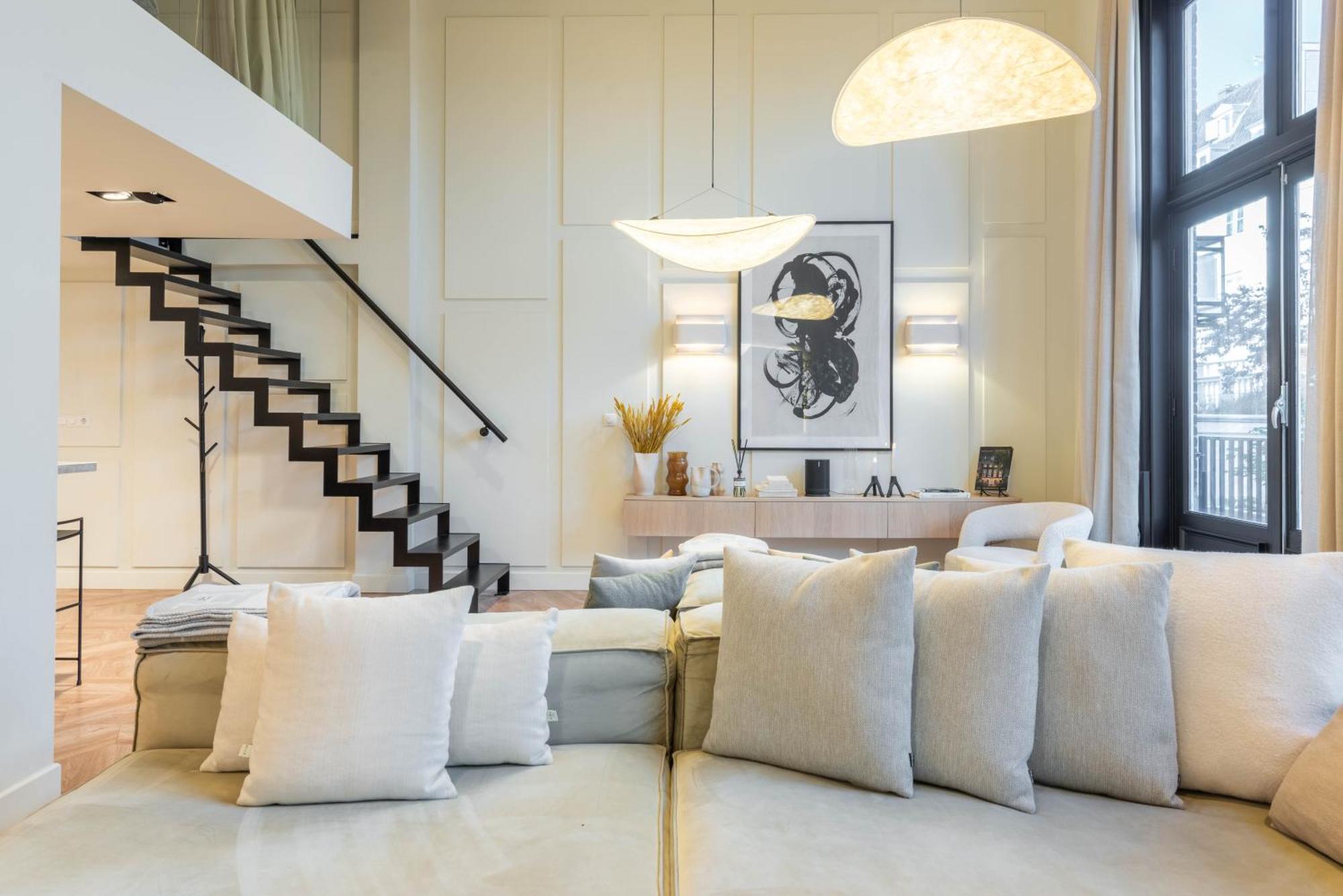 Apartment Newly Renovated Luxurious 200 Sqm Loft In Centre
